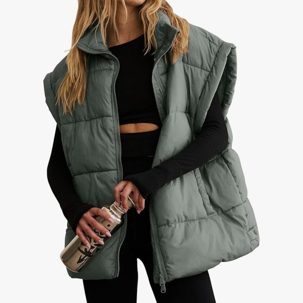 Women’s NWT Large Outerwear BUNDLE / Lot  - Oversized puff vest and blk Blazer